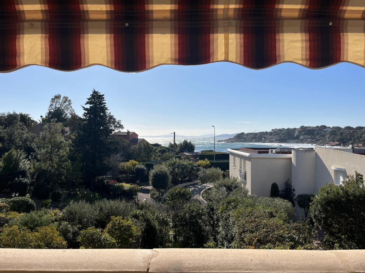 Appartement Face A La Plage Saint-Raphaël 外观 照片